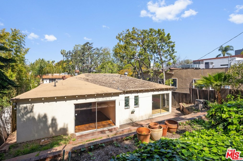 10354 Mississippi Ave, Los Angeles CA  90025-6021 exterior