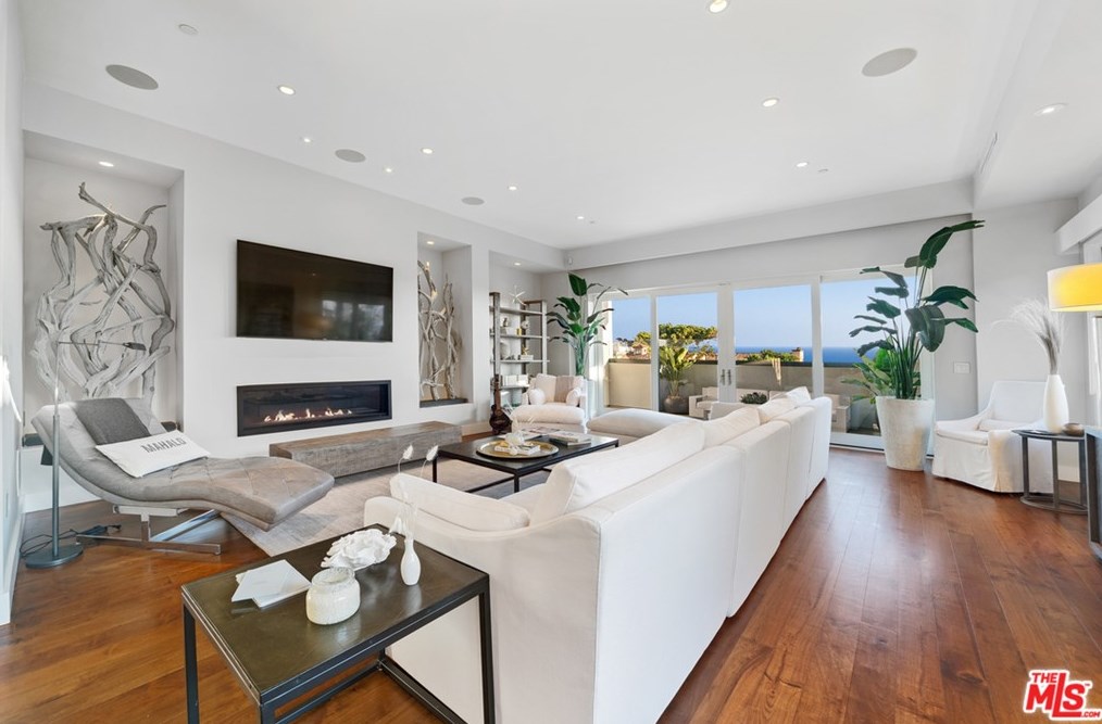 22065 Pacific Coast Hwy #1, Malibu, CA 90265