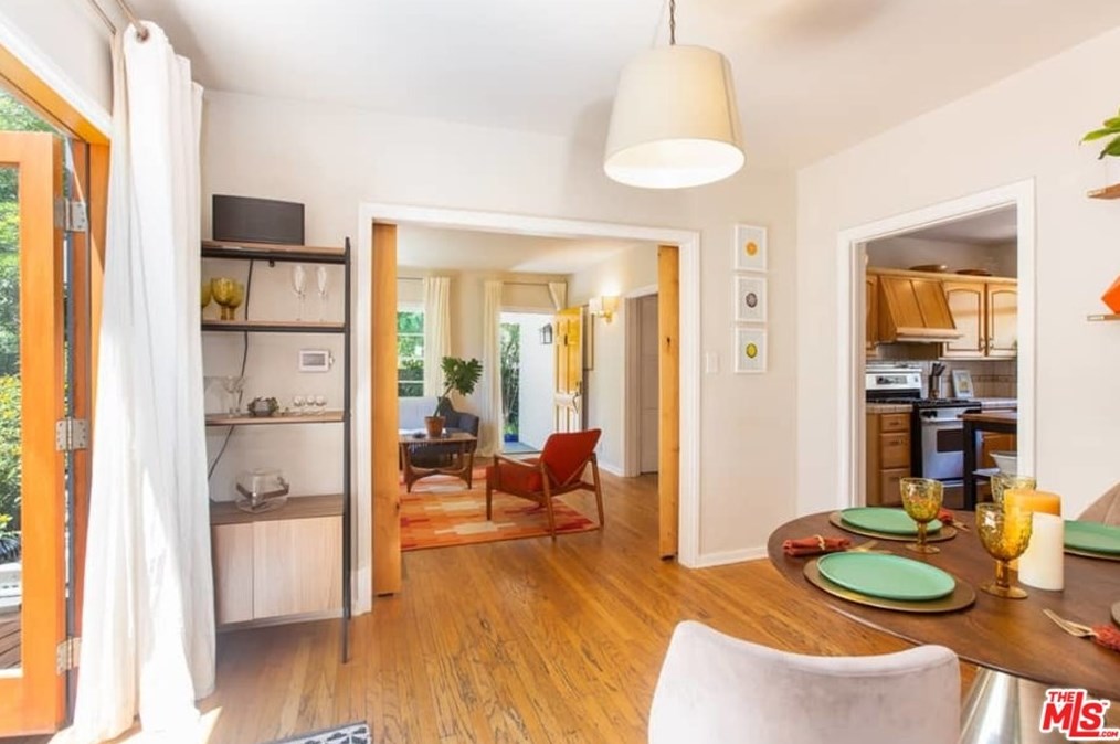 2520 Lake View Ave, Los Angeles, CA 90039-3317