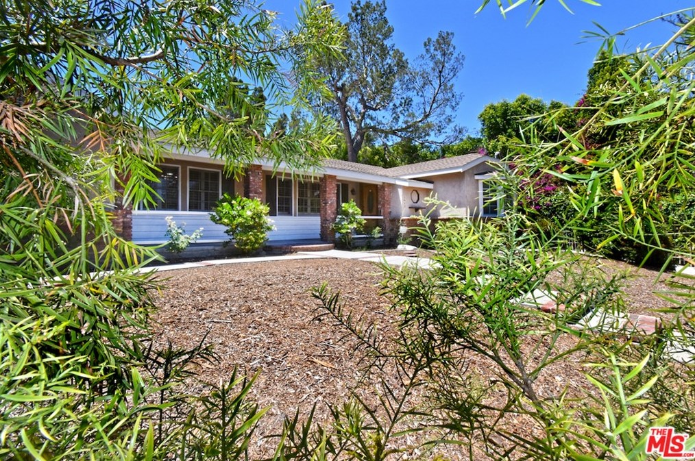5643 Shirley Ave, Los Angeles, CA 91356-1031