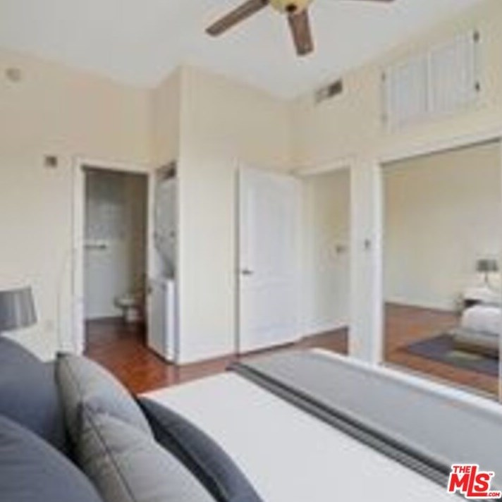 7033 La Tijera Blvd, Los Angeles CA  90045-2168 exterior