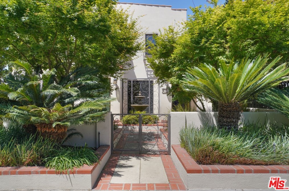 921 La Jolla Ave, Los Angeles, CA 90046-6816
