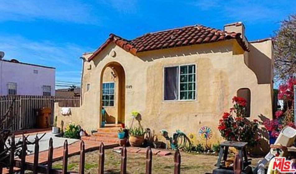 11149 Berendo Ave, Los Angeles, CA 90044-1513