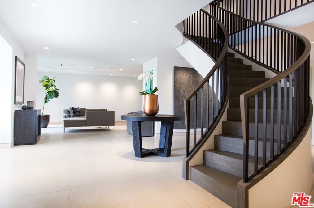 1139 Roberto Ln, Los Angeles CA  90077-2302 exterior