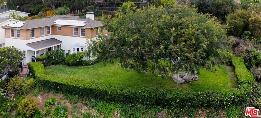 3747 Effingham Pl, Los Angeles CA  90027-1427 exterior