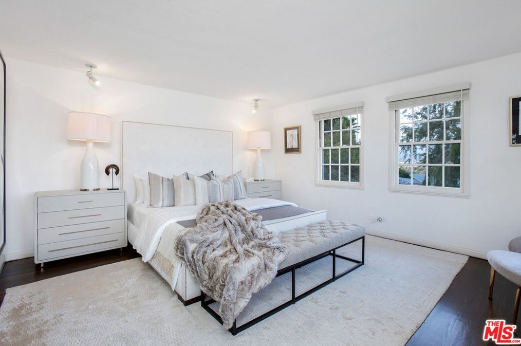 3747 Effingham Pl, Los Angeles CA  90027-1427 exterior