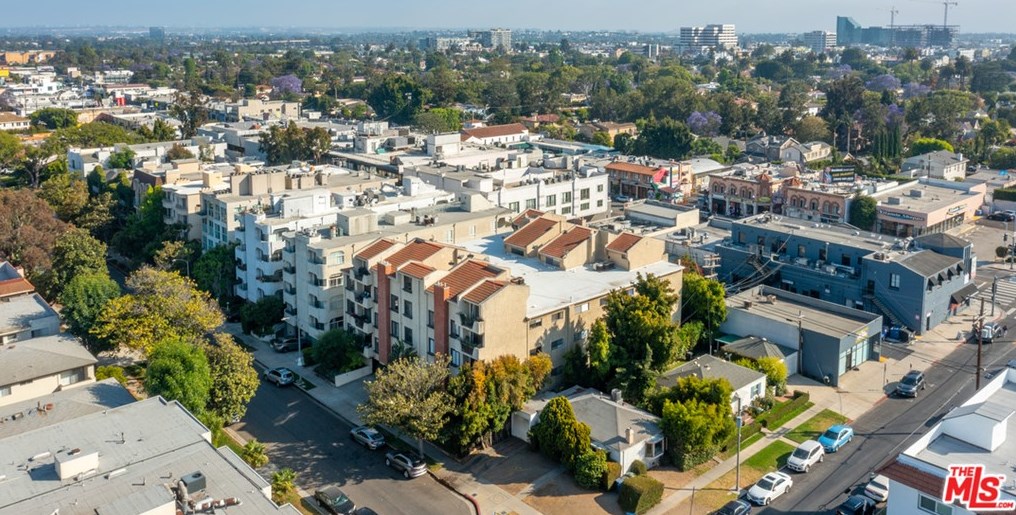 1909 Glendon Ave, Los Angeles CA  90025-4647 exterior