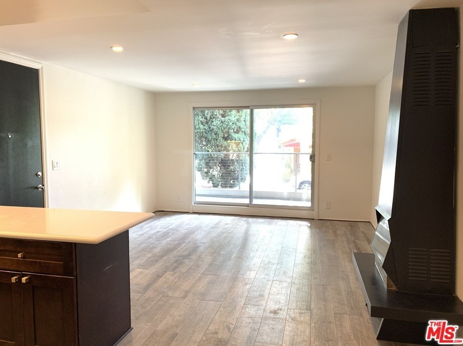 620 Westmount Dr #b, Los Angeles, CA 90069