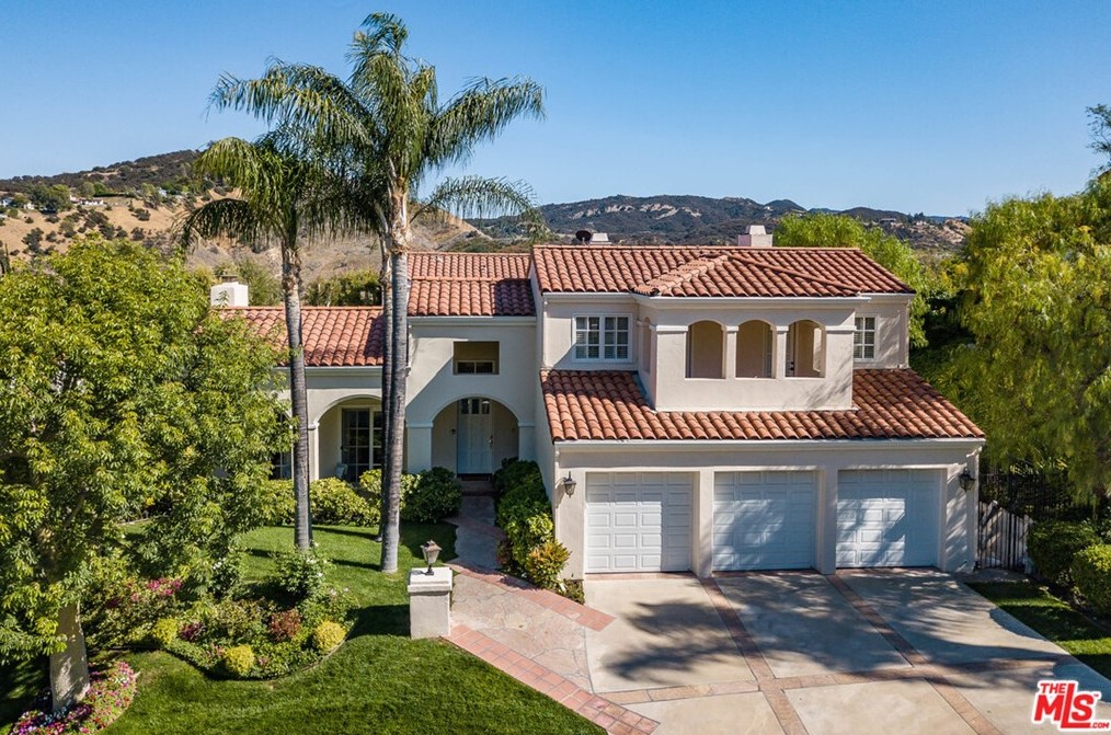 24108 Park Riviera, Calabasas, CA 91302
