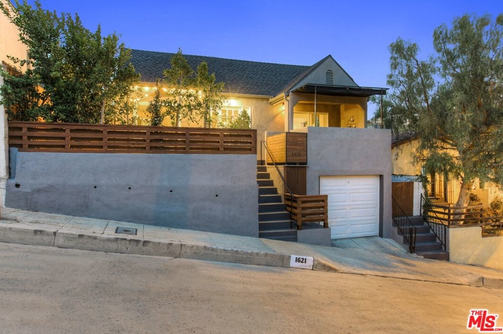 1621 Armitage St, Los Angeles, CA 90026-1801