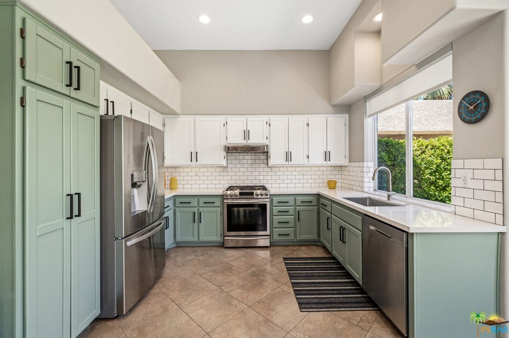 29824 Sandy Ct, Cathedral City CA  92234-7471 exterior