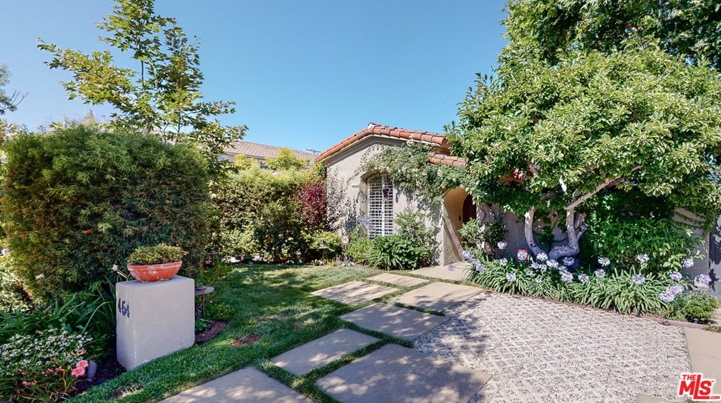 454 Elm Dr, Beverly Hills, CA 90212-4508