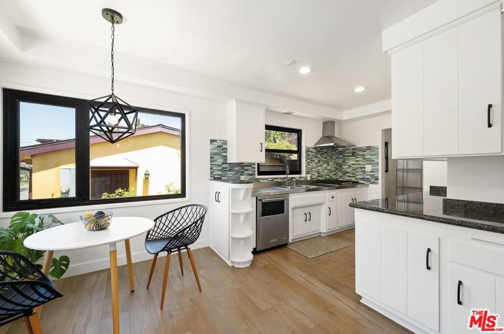 3728 Mullen Pl, Los Angeles CA  90043-1721 exterior