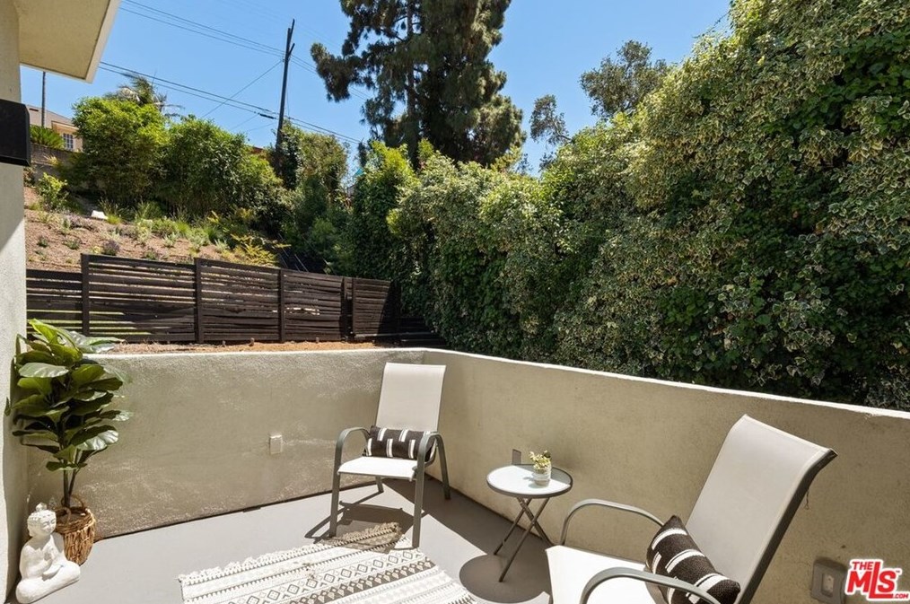 3728 Mullen Pl, Los Angeles CA  90043-1721 exterior