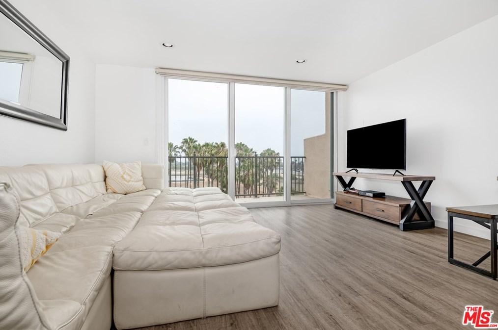 23901 Civic Center Way #123, Malibu, CA 90265