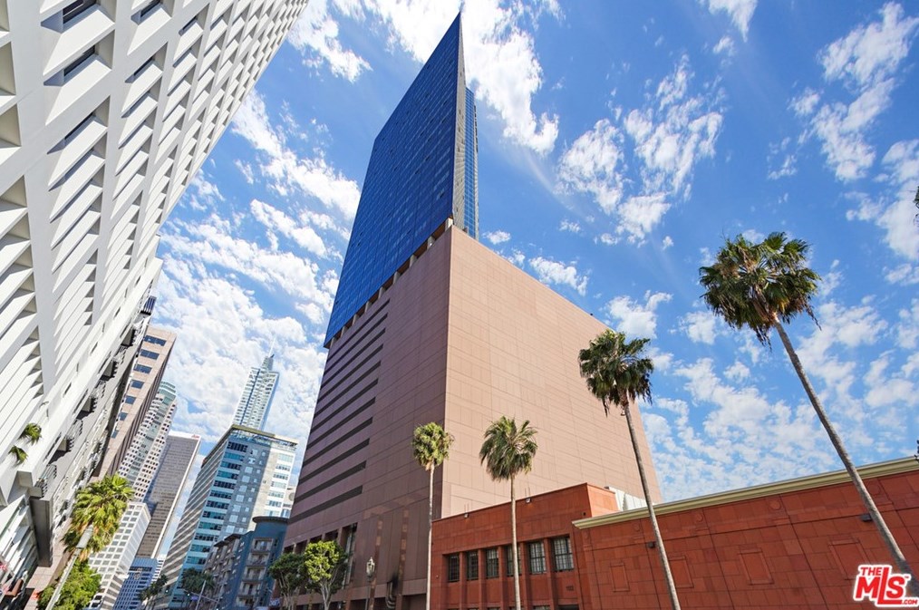 1100 Wilshire Blvd, Los Angeles CA  90017-1904 exterior