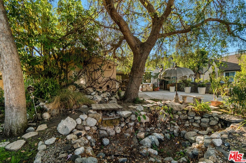1613 Garth Ave, Los Angeles, CA 90035-3605