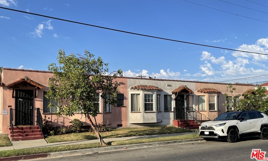 2150 W 62nd St, Los Angeles, CA 90047