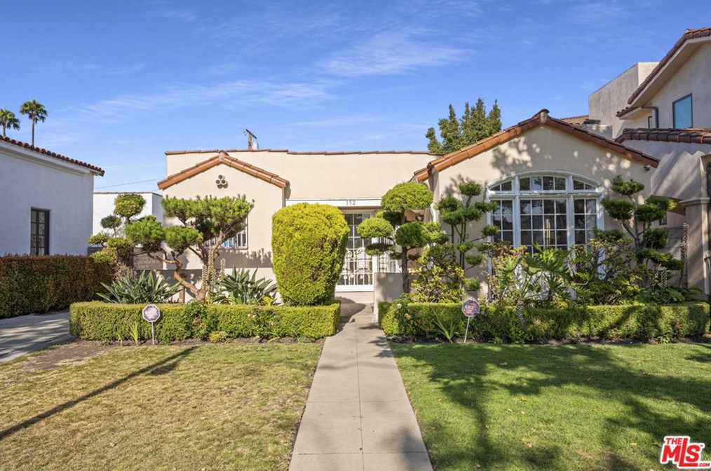 152 Stanley Dr, Beverly Hills, CA 90211-2109