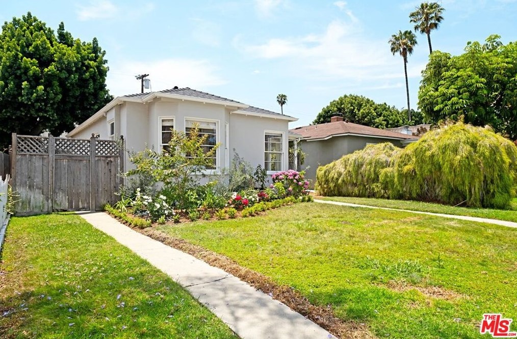 2527 Wellesley Ave, Los Angeles, CA 90064-2737