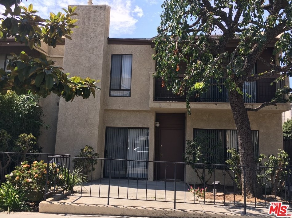 1655 Greenfield Ave #4, Los Angeles, CA 90025