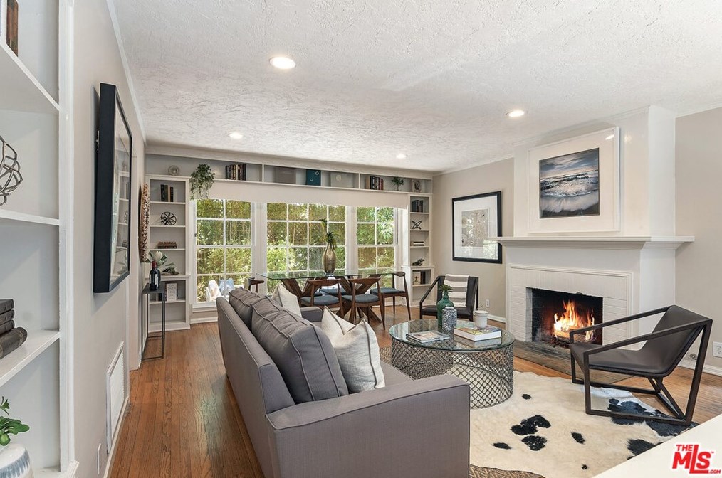 2111 Beachwood Dr, Los Angeles, CA 90068-3403