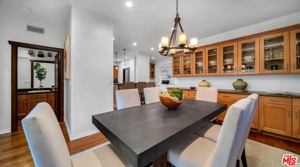 3444 Greenwood Ave, Los Angeles CA  90040-3305 exterior