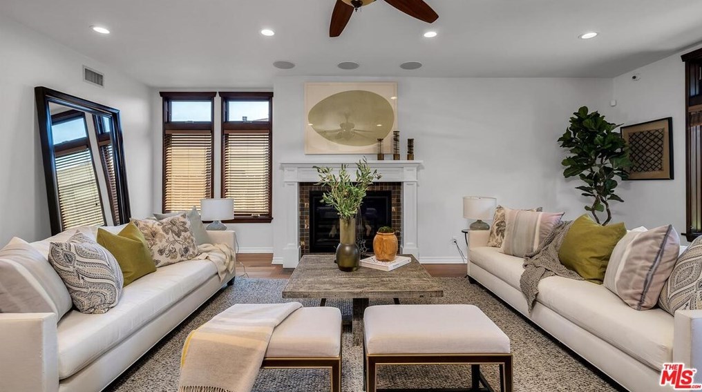 3444 Greenwood Ave, Los Angeles CA  90040-3305 exterior