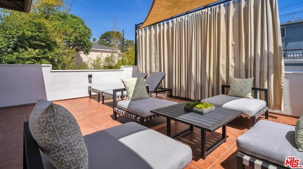 3444 Greenwood Ave, Los Angeles CA  90040-3305 exterior