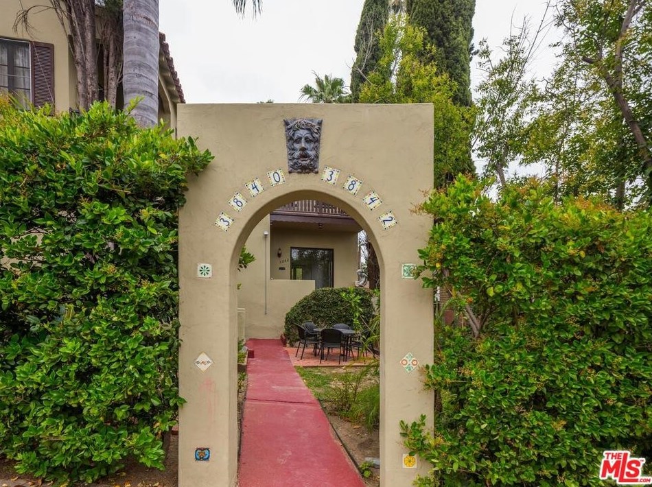 3842 Aloha St, Los Angeles, CA 90027