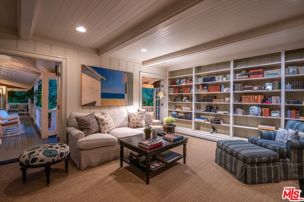 120 Homewood Rd, Los Angeles CA  90049-2708 exterior