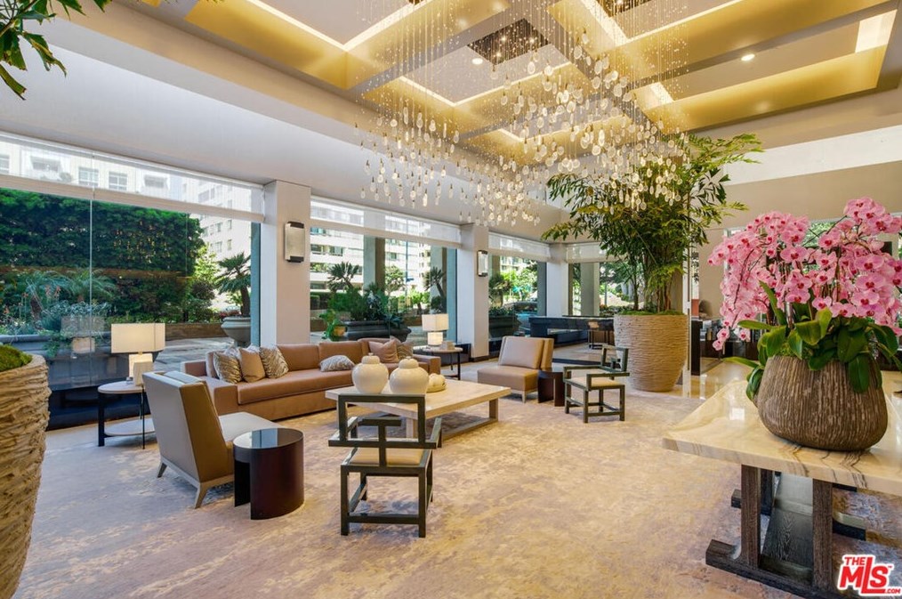 10560 Wilshire Blvd #1603, Los Angeles, CA 90024