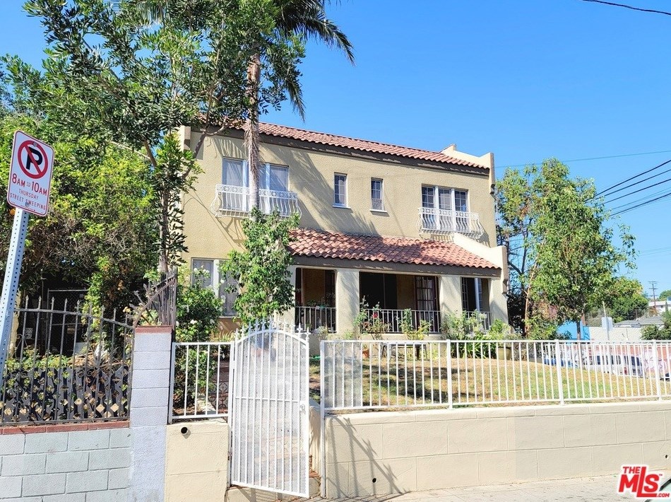 1334 Lake Shore Ave, Los Angeles, CA 90026