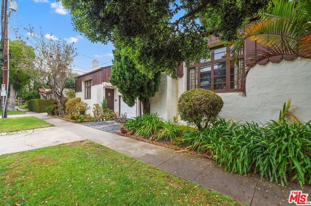 11048 Tennessee Ave, Los Angeles, CA 90064