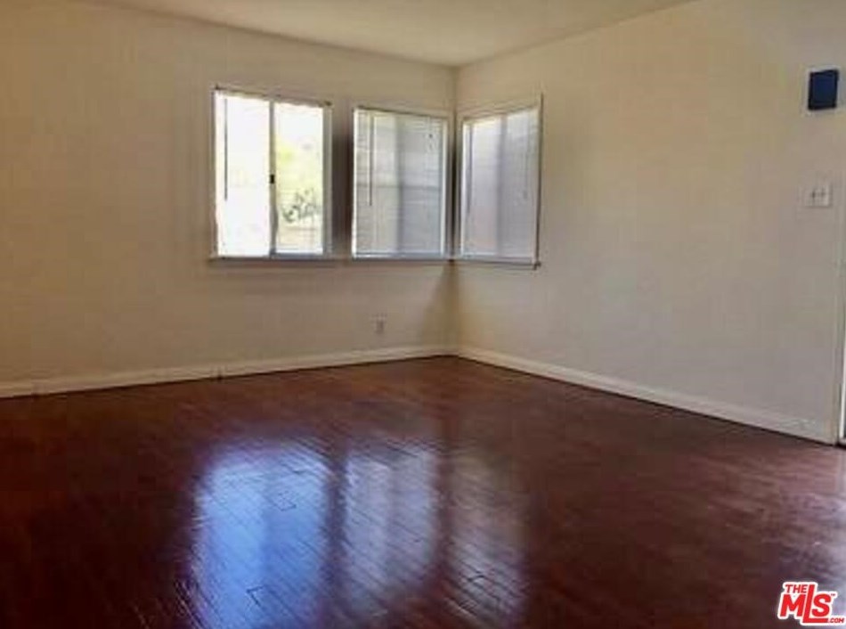 5926 W 85th Pl, Los Angeles, CA 90045