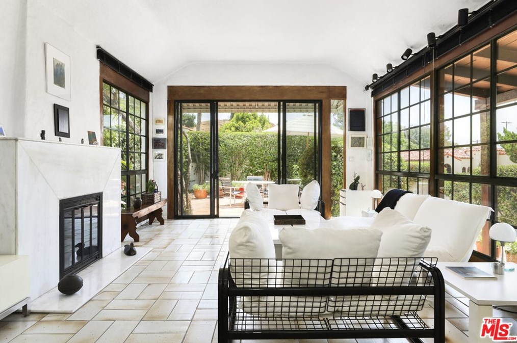 5437 Dahlia Dr, Los Angeles, CA 90041-1426