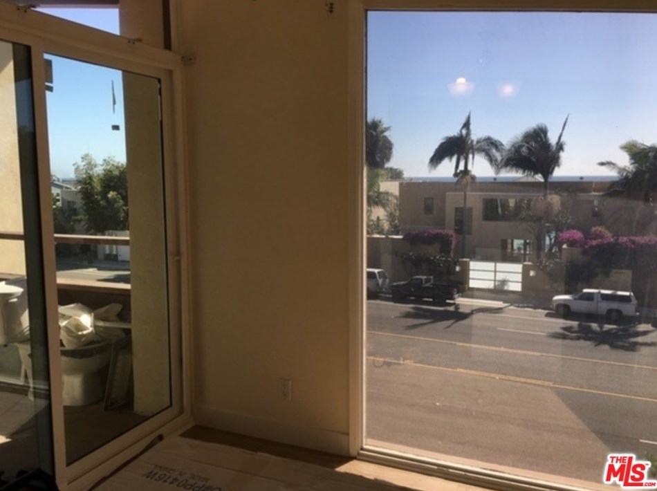 22041 Pacific Coast Hwy #4, Malibu, CA 90265