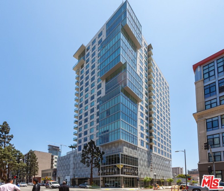1050 Grand Ave, Los Angeles CA  90015 exterior