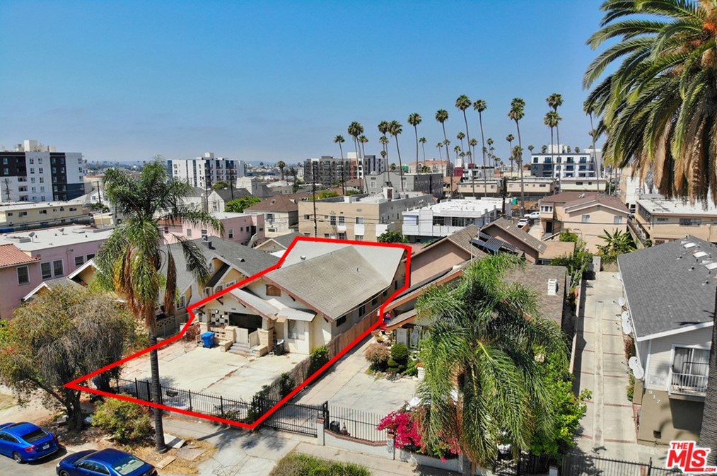 925 Catalina St, Los Angeles CA  90006-1503 exterior