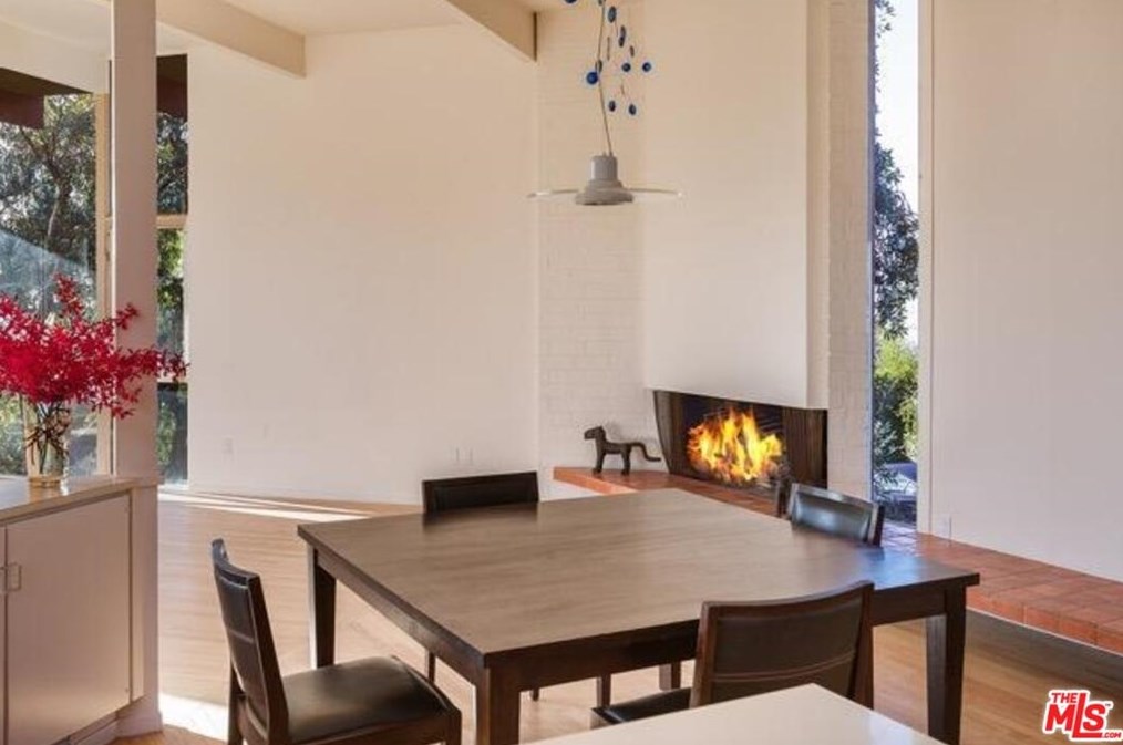12515 Cloud Ln, Los Angeles CA  90049-1303 exterior