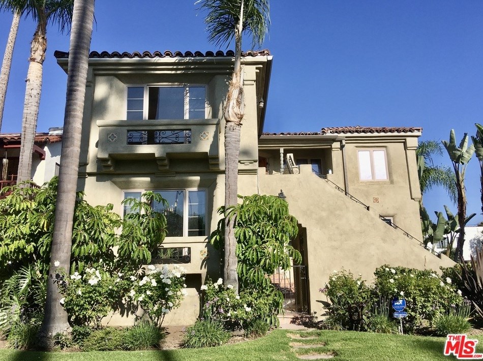 1180 Hi Point St, Los Angeles, CA 90035