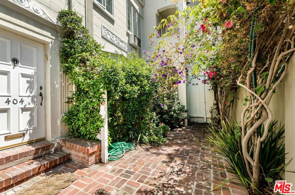 406 S Elm Dr, Beverly Hills, CA 90212