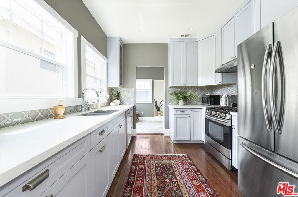 827 Coronado St, Los Angeles CA  90026-3913 exterior