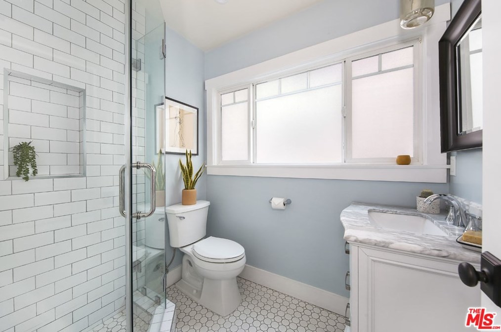 827 Coronado St, Los Angeles CA  90026-3913 exterior