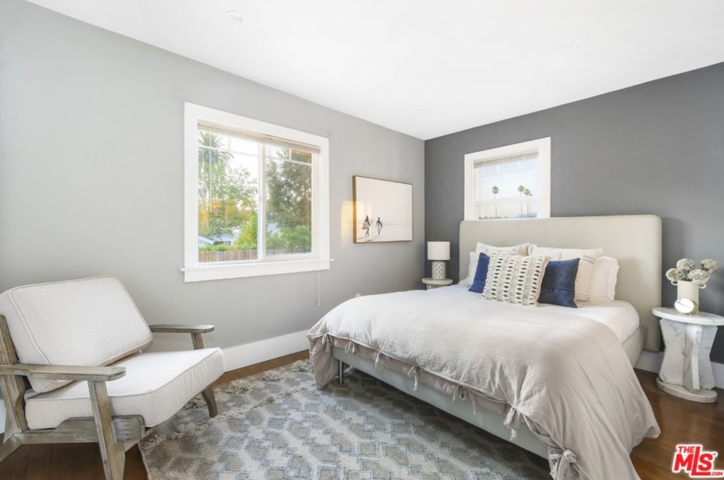 827 Coronado St, Los Angeles CA  90026-3913 exterior