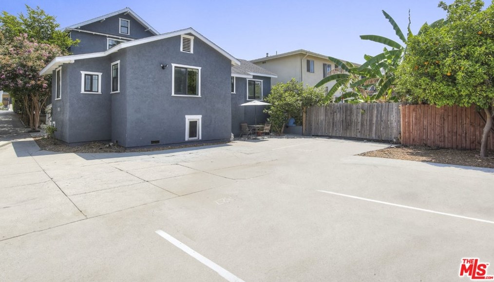 827 Coronado St, Los Angeles CA  90026-3913 exterior