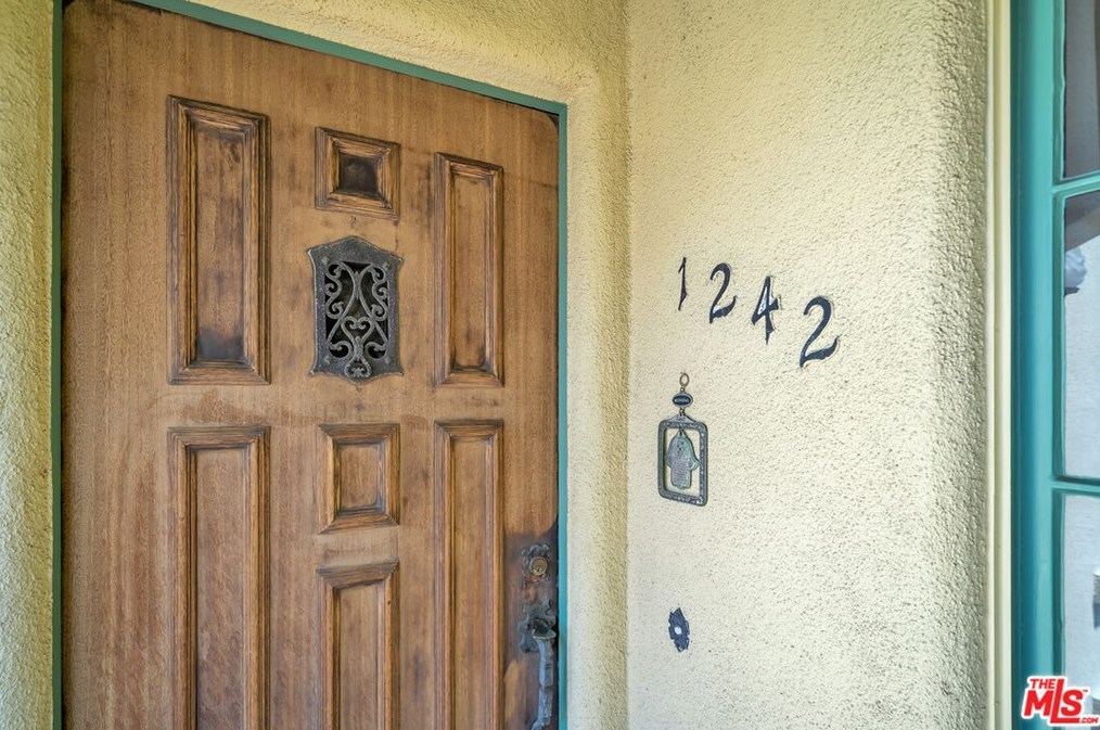 1242 Hayworth Ave, Los Angeles, CA 90035-2606