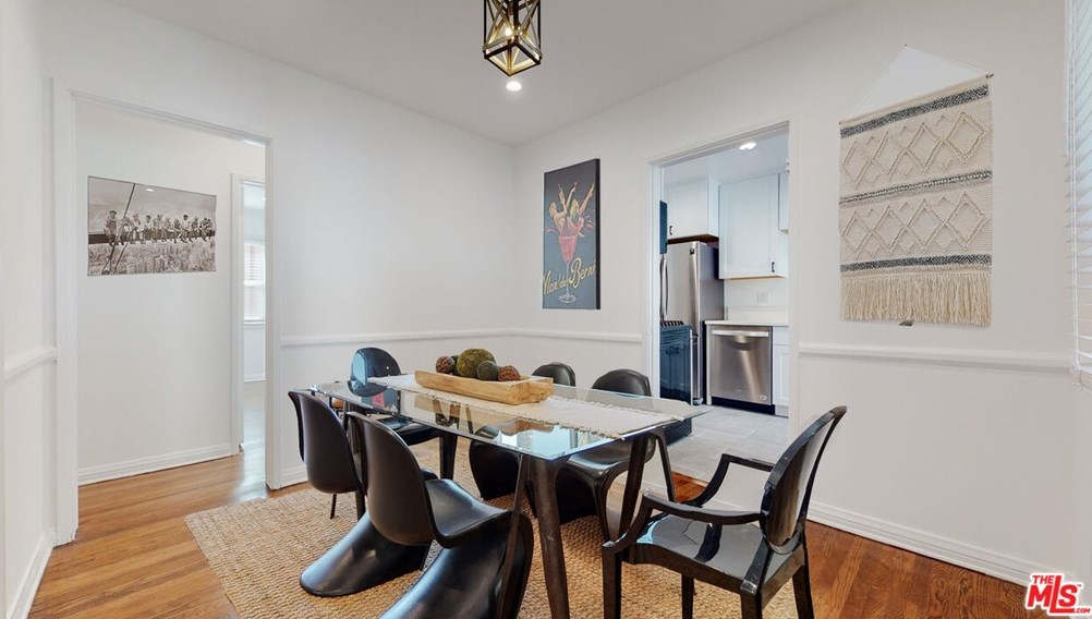 3364 Rowena Ave, Los Angeles, CA 90027