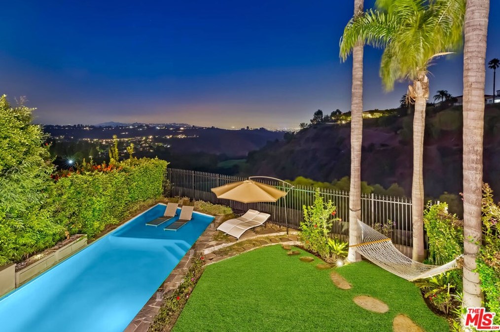 12528 The Vis, Los Angeles, CA 90049-1173