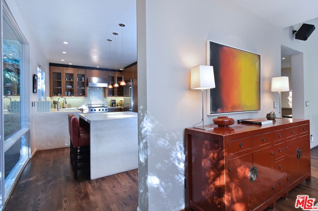 2423 Horse Shoe Canyon Rd, Los Angeles CA  90046-1541 exterior